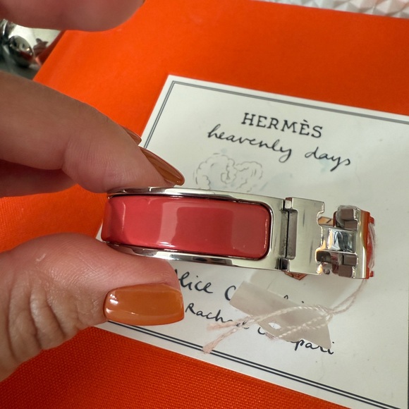 Hermes Clic H Clac Rouge Corail Coral Enamel Palladium Plated Bracelet PM New - Picture 5 of 13